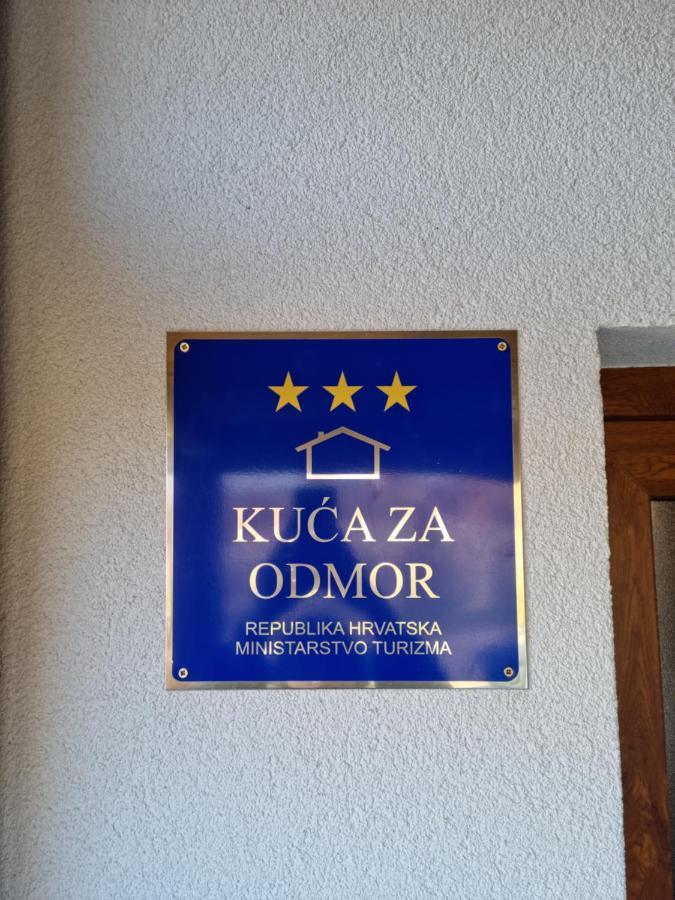 Kuca Za Odmor Baron Villa Kutjevo Luaran gambar